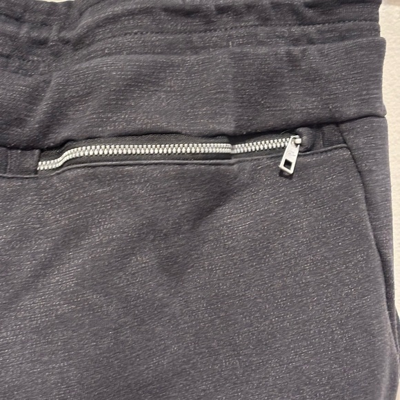 Nike Black/Gray Sweatpants with Elastic Waistband and Relaxed Fit - Picture 5 of 6